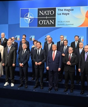 AA-20250625-38382173-38382172-CUMHURBASKANI_ERDOGAN_NATO_LIDERLER_ZIRVESINDE_AILE_FOTOGRAFI_CEKIMINE_KATILDI