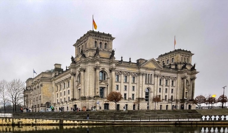 AA-20250702-38450504-38450503-ALMANYA_BORKUM_ADASI_ACIKLARINDA_GAZ_CIKARILMASINA_ILISKIN_TARTISMALI_ANLASMAYI_ONAYLADI