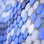 Karani öğretmen, topladığı kapakları Vincent van Gogh'un tablosuna dönüştürdü