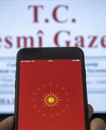 AA-20250709-38520087-38520086-TBMMDEKI_BAZI_KOMISYONLARIN_TATILDE_VE_ARAVERMEDE_CALISMASINI_ICEREN_KARARLAR_RESMI_GAZETEDE