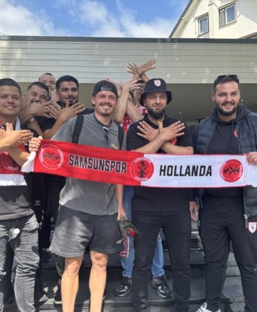Samsunspor kafilesi Hollanda'ya geldi