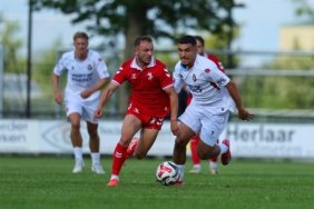 SC Telstar ile Samsunspor hazırlık maçı gol düellosuna sahne oldu: 3-3 7 SC Telstar - Samsunspor