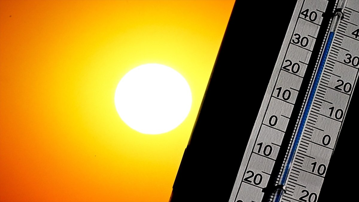 AA 20250726 38674102 38674101 TUM ZAMANLARIN SICAKLIK REKORU 25 TEMMUZDA 505 DERECEYLE SILOPIDE KIRILDI