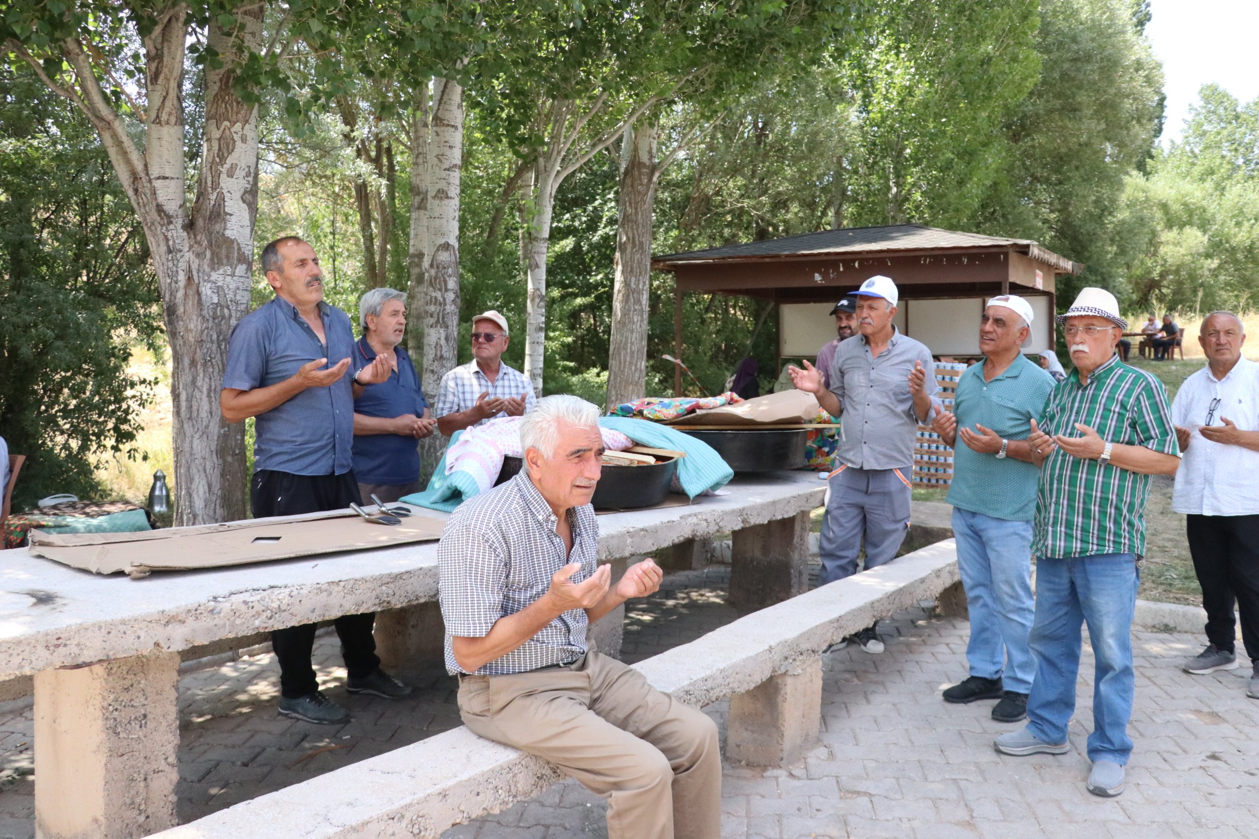 AA 20250728 38683722 38683710 MEMLEKET OZLEMLERINI GURBETCILER PILAV FESTIVALI ILE DINDIRIYORLAR scaled