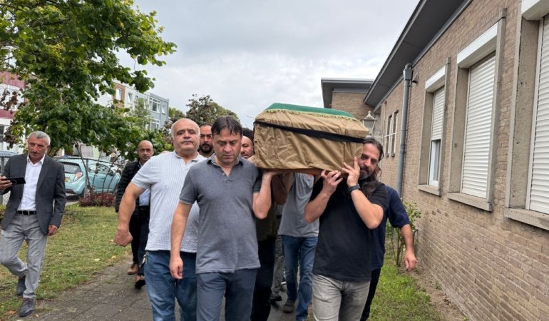 murat-gedik-annesi-cenaze