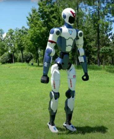 Kararı siz verin: Bu fiyata araba mı, bilgisayar mı, insansı robot mu almalı? 2 unitree-simdiye-kadarki-en-ucuz-insansi-robotu-piyasaya-suruyor_842x474_sMcQkwxdKO