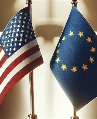 AA-20250802-38729648-38729647-AVRUPA_BIRLIGININ_ABDDEN_ENERJI_ITHALATI_IMZALANAN_YENI_ANLASMAYLA_25_KAT_ARTACAK