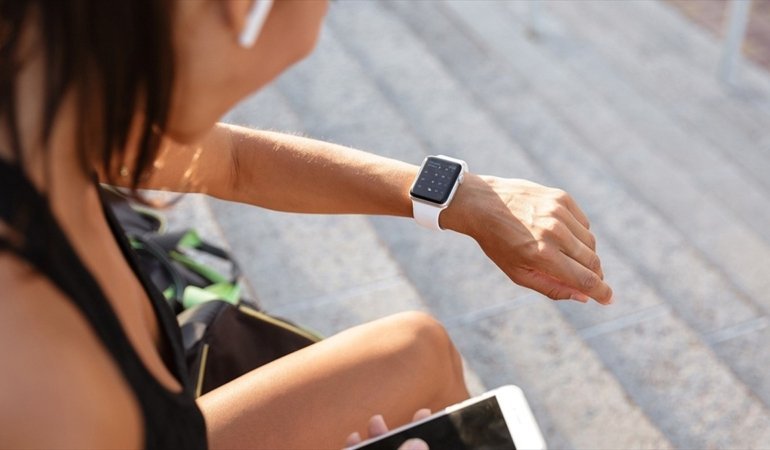 AA-20250811-38798073-38798072-ARASTIRMAYA_GORE_AKILLI_SAATLER_STRES_DUZEYINI_DOGRU_OLCEMIYOR