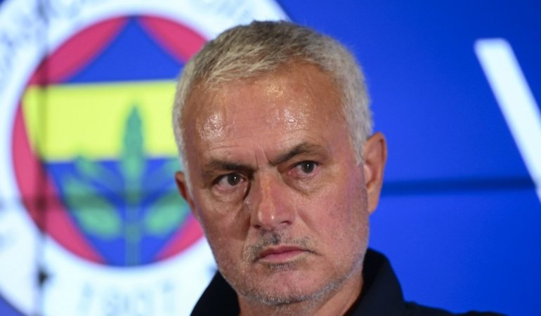 AA-20250812-38813615-38813613-FENERBAHCE_FEYENOORD