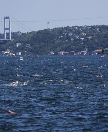 37. Boğaziçi Kıtalararası Yüzme Yarışı