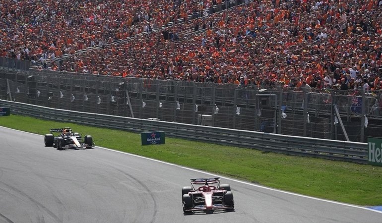 AA-20250829-38953979-38953978-FORMULA_1DE_SIRADAKI_DURAK_HOLLANDA