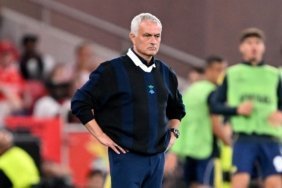 AA-20250829-38954782-38954781-FENERBAHCEDE_JOSE_MOURINHO_DONEMI_SONA_ERDI