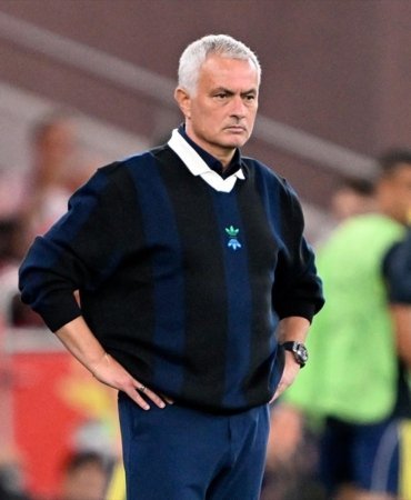 AA-20250829-38954782-38954781-FENERBAHCEDE_JOSE_MOURINHO_DONEMI_SONA_ERDI