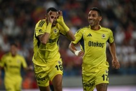 AA-20250831-38981680-38981674-GENCLERBIRLIGI_FENERBAHCE