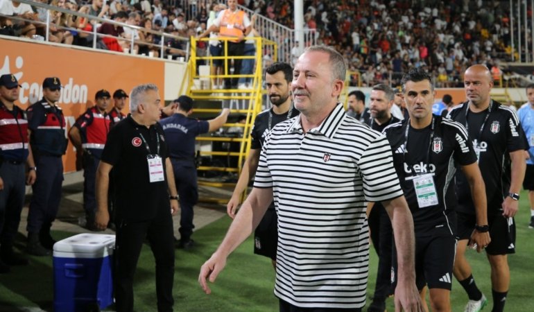 AA-20250831-38983048-38983039-CORENDON_ALANYASPOR_BESIKTAS