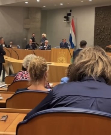 Screenshot_20250827_214924_Facebook