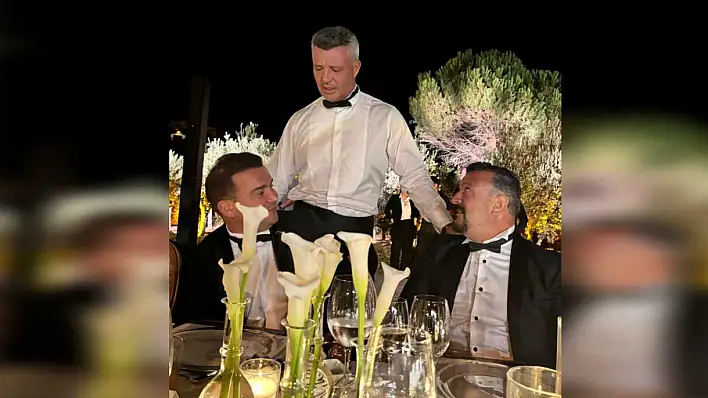 Torunoğulları, Sadettin Saran'ın kızı Lal Saran'ın düğününde yer aldı (4)