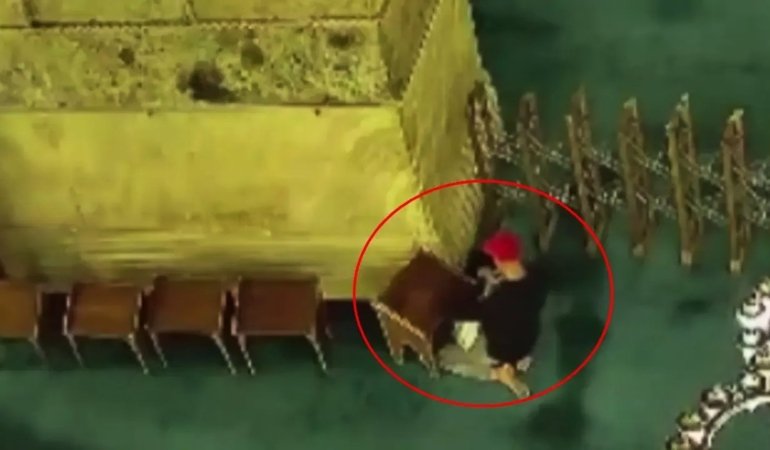 ayasofya-kundaklama-girişimi