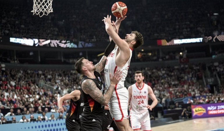 AA-20250914-39114611-39114602-EUROBASKET_2025_TURKIYE_ALMANYA