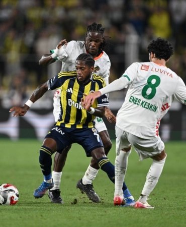 AA-20250917-39144458-39144456-FENERBAHCE_CORENDON_ALANYASPOR