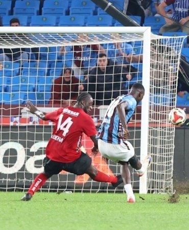 AA-20250920-39177874-39177866-TRABZONSPOR_GAZIANTEP_FK