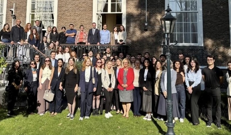 Screenshot_20250920_233037_Facebook