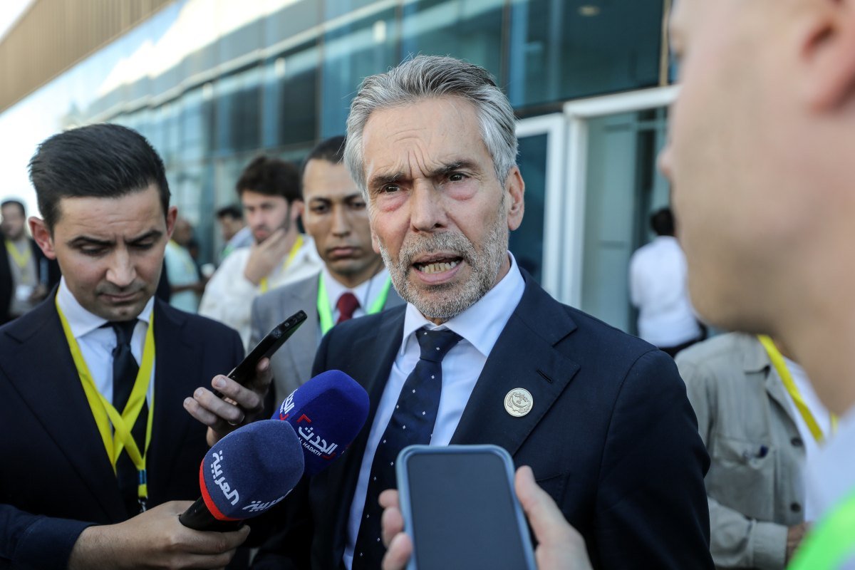 AA 20251013 39403056 39403053 HOLLANDA BASBAKANI DICK SCHOOF MISIRDA