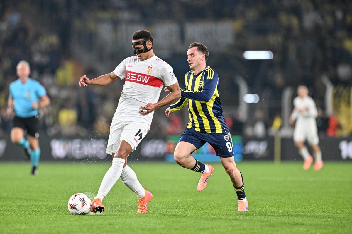 AA 20251023 39501196 39501190 FENERBAHCE STUTTGART