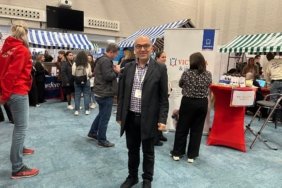 Het Gesprek (Gelişim Vakfı) Amsterdam İstihdam ve Eğitim Fuarı'nda Yerini Aldı 11 FB_IMG_1759599845104