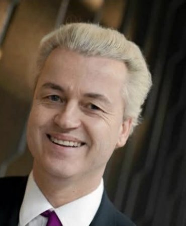 Screenshot_20251010_175343_Facebook