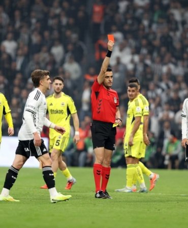 AA-20251102-39596348-39596338-BESIKTAS_FENERBAHCE