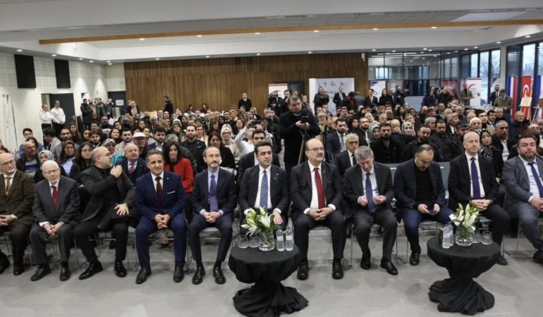 Screenshot_20251123_233817_Gallery