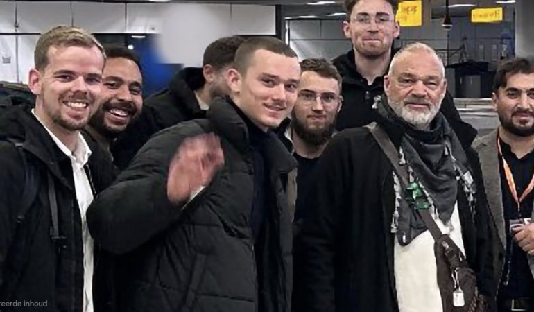 Screenshot_20251125_013515_Gallery(1)