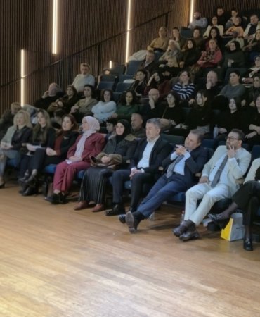 Screenshot_20251130_013936_Gallery