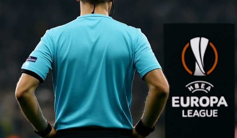 UEFA Avrupa Ligi hakem