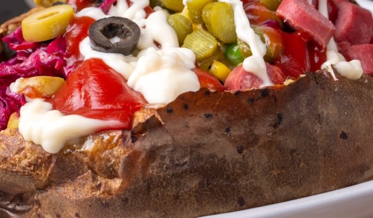 kumpir3-1366x2048-c-center