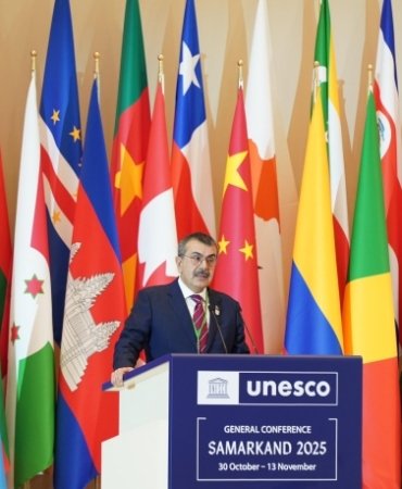 unesco-konferansinda-bakan-yusuf-tekinden-baris-ve-egitim-vurgusu-1-1762029091