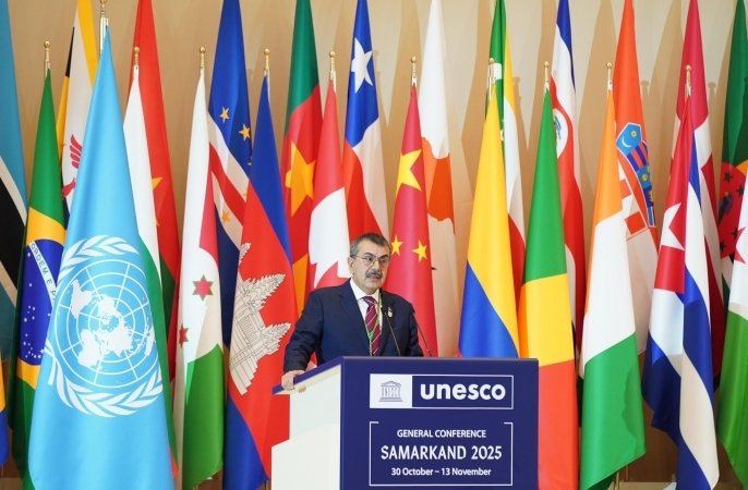 unesco-konferansinda-bakan-yusuf-tekinden-baris-ve-egitim-vurgusu-1-1762029091