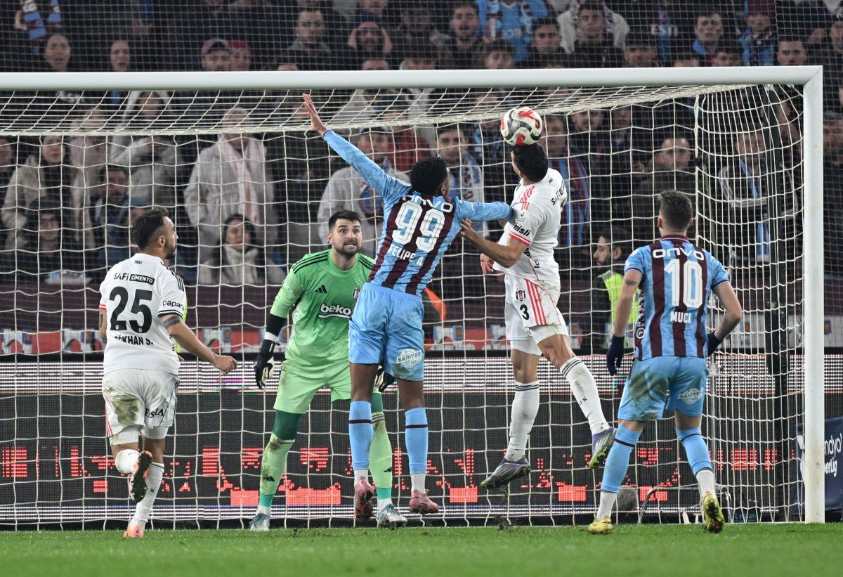 AA 20251214 39981079 39981078 TRABZONSPOR BESIKTAS