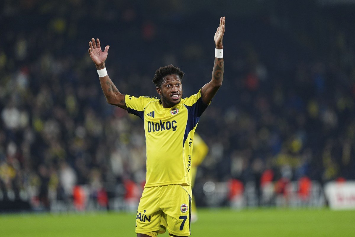 Fenerbahçe, Konyaspor'u 4-0 yenerek ikinci sıraya yükselmeyi başardı 1 AA 20251215 39989467 39989464 FENERBAHCE TUMOSAN KONYASPOR