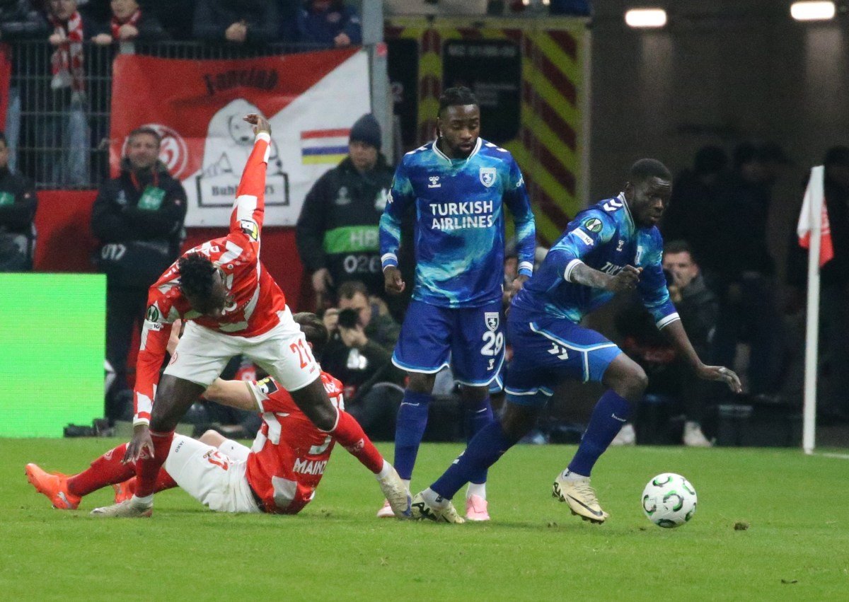 AA 20251218 40019799 40019796 MAINZ 05 SAMSUNSPOR 1