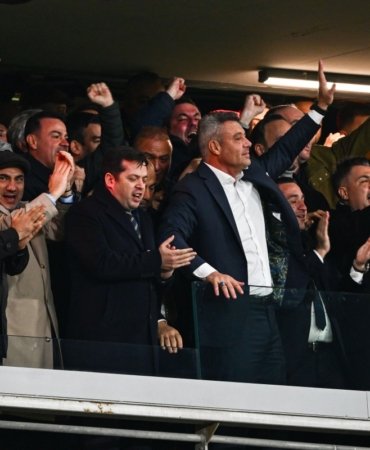 Fenerbahçe, Eyüpspor'u 3-0 yenerek Süper ligin ilk yarısını yenilgisiz tamamladı 12 AA-20251220-40035114-40035112-EYUPSPOR_FENERBAHCE