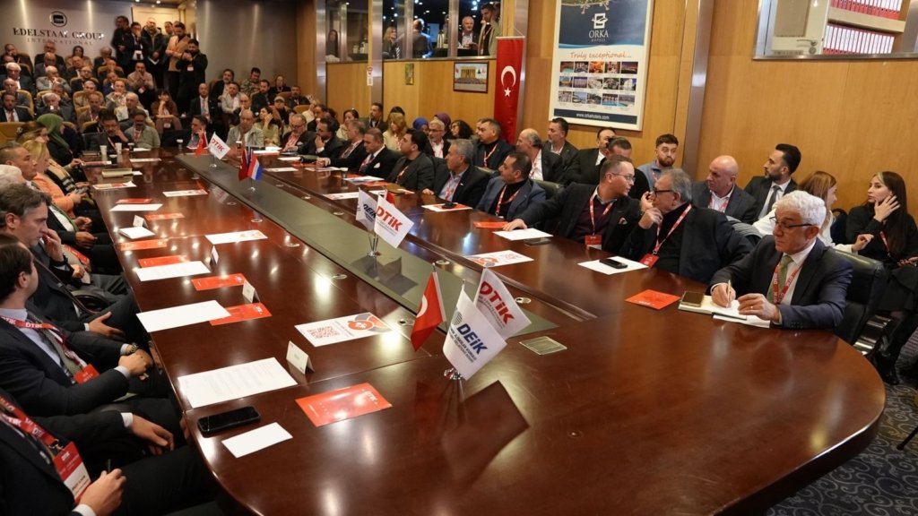 Murat Ateşalp, 2026’da beklentileri, riskleri ve fırsatları anlattı 7 Afbeelding van WhatsApp op 2025 12 16 om 17.49.47 566693ab