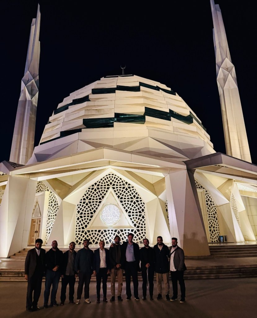 Hollanda Diyanet Vakfı’ndan Türkiye’deki UİP Öğrencilerine Destek Ziyareti 5 IMG 20251206 WA0000