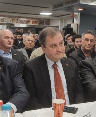 Screenshot_20251213_233105_WhatsApp