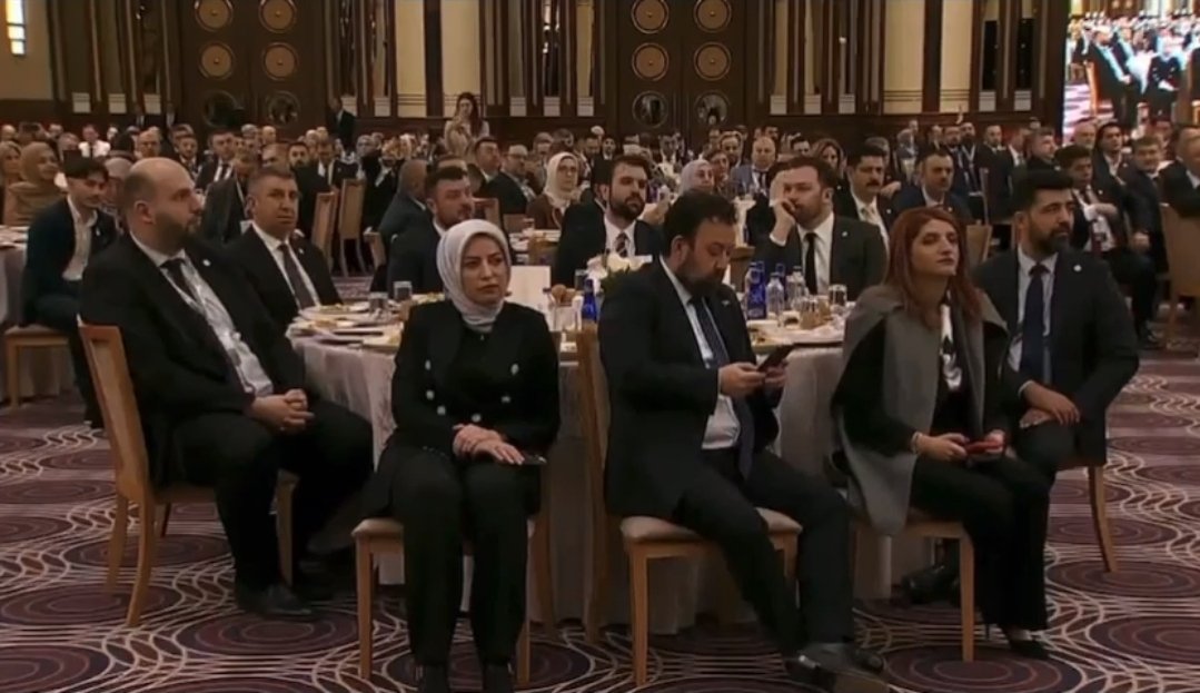 Erdoğan’dan Avrupa Türklerine Net Mesaj: “Hiçbir Vatandaşımız Ezdirilemez” 5 Screenshot 20251227 195901 WhatsApp