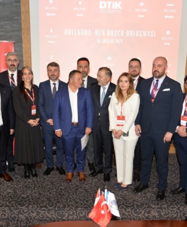 thumbnail_DTİK Denbosch Buluşması Press Foto Mustafa Koyuncu (24)