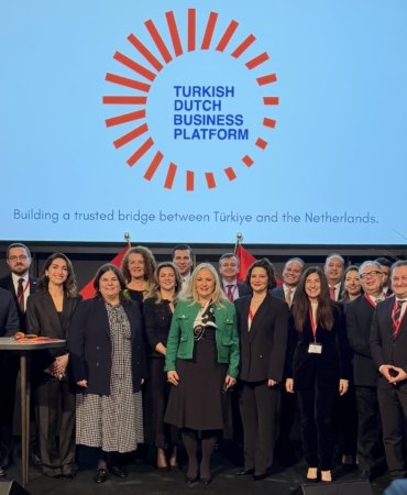 Hollanda'nın başkenti Amsterdam'da "Türkiye-Hollanda İş Platformu" kuruldu