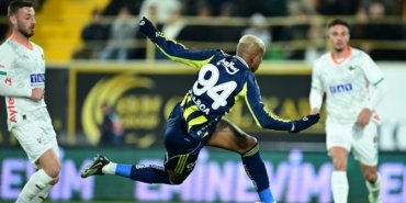 AA-20260118-40294048-40294044-CORENDON_ALANYASPOR_FENERBAHCE