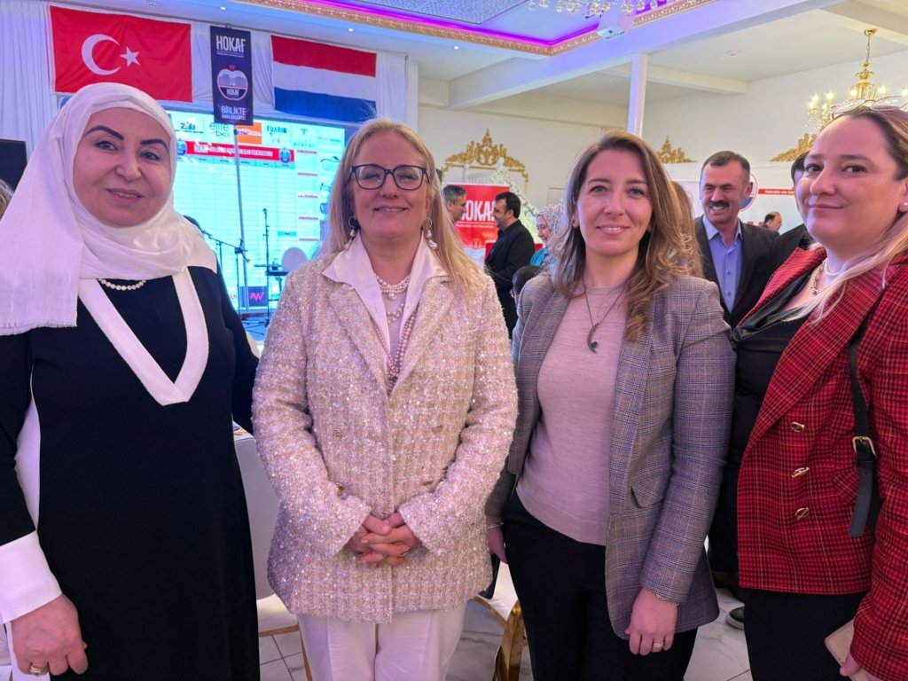 HOKAF yeni yıl resepsiyonunda " Gönül heybeleri"ni dolurmak için düğmeye bastı. 11 WhatsApp Image 2026 01 07 at 21.37.30